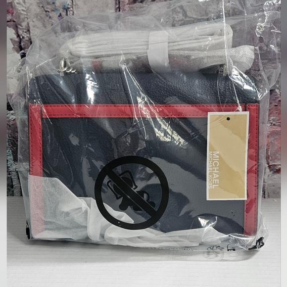 Michael Kors Crossbody Bag NWT - Picture 14 of 16